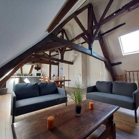Le Gite Des Geants Le Quesnoy  Luaran gambar